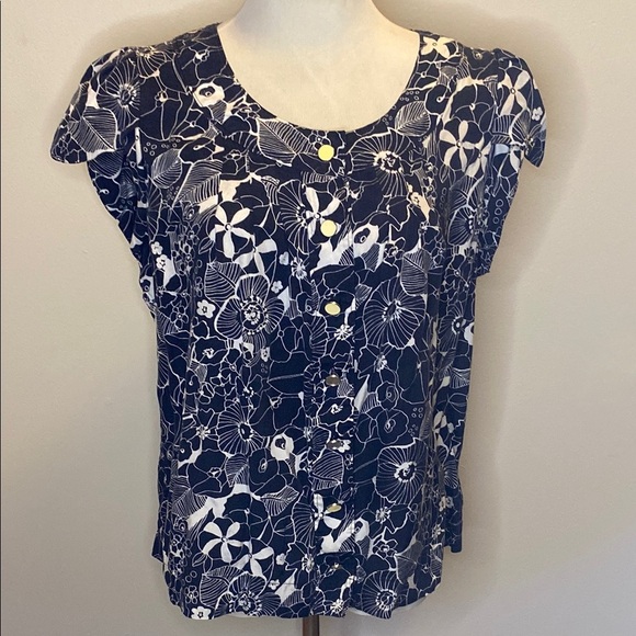 Banana Republic Black and White Graphic Cap Sleeve Blouse - Picture 3 of 7